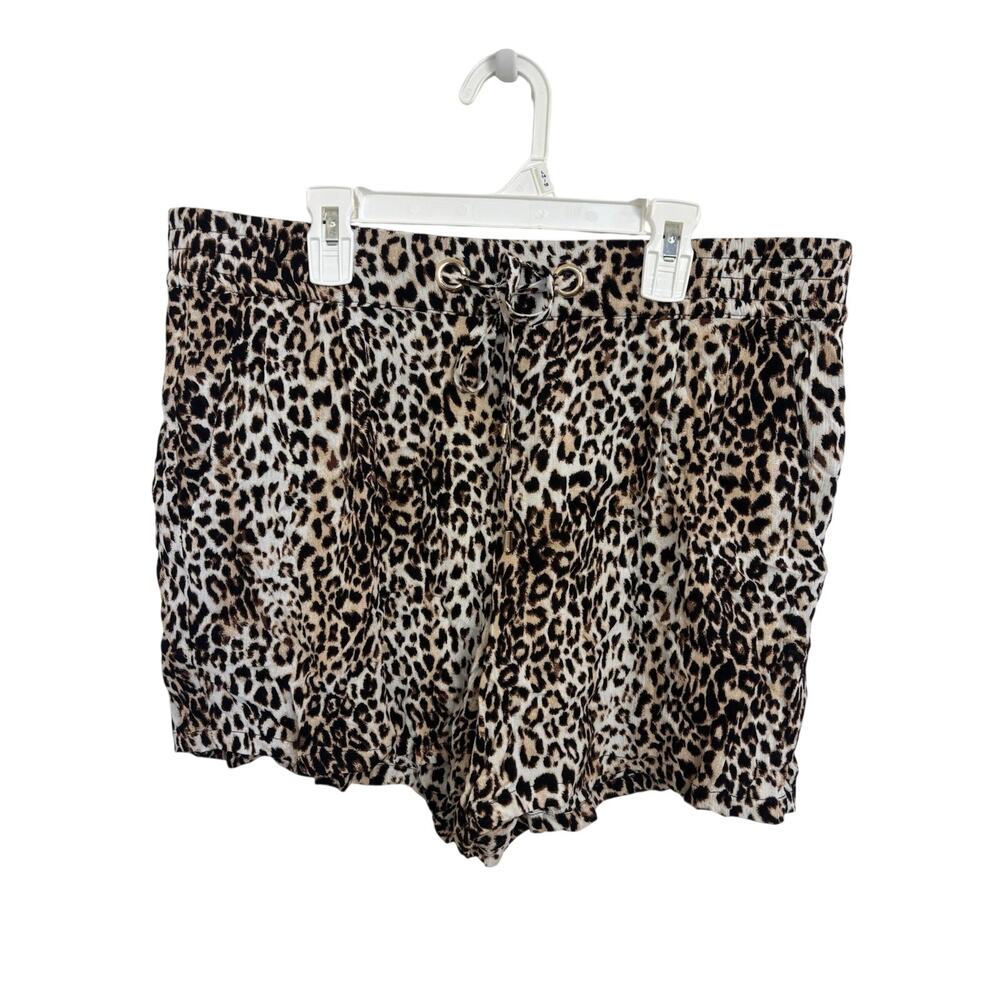 Thalia Sodi Leopard Print Pull On Shorts Medium Festival Pockets Animal Print